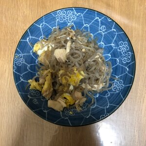 ツナと糸こんにゃくの卵とじ